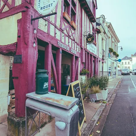 Le Regisseur Apartment