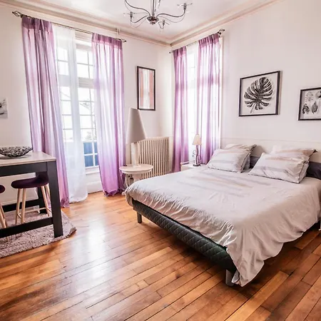 Le Regisseur Apartment