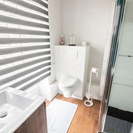 Le Regisseur Apartment